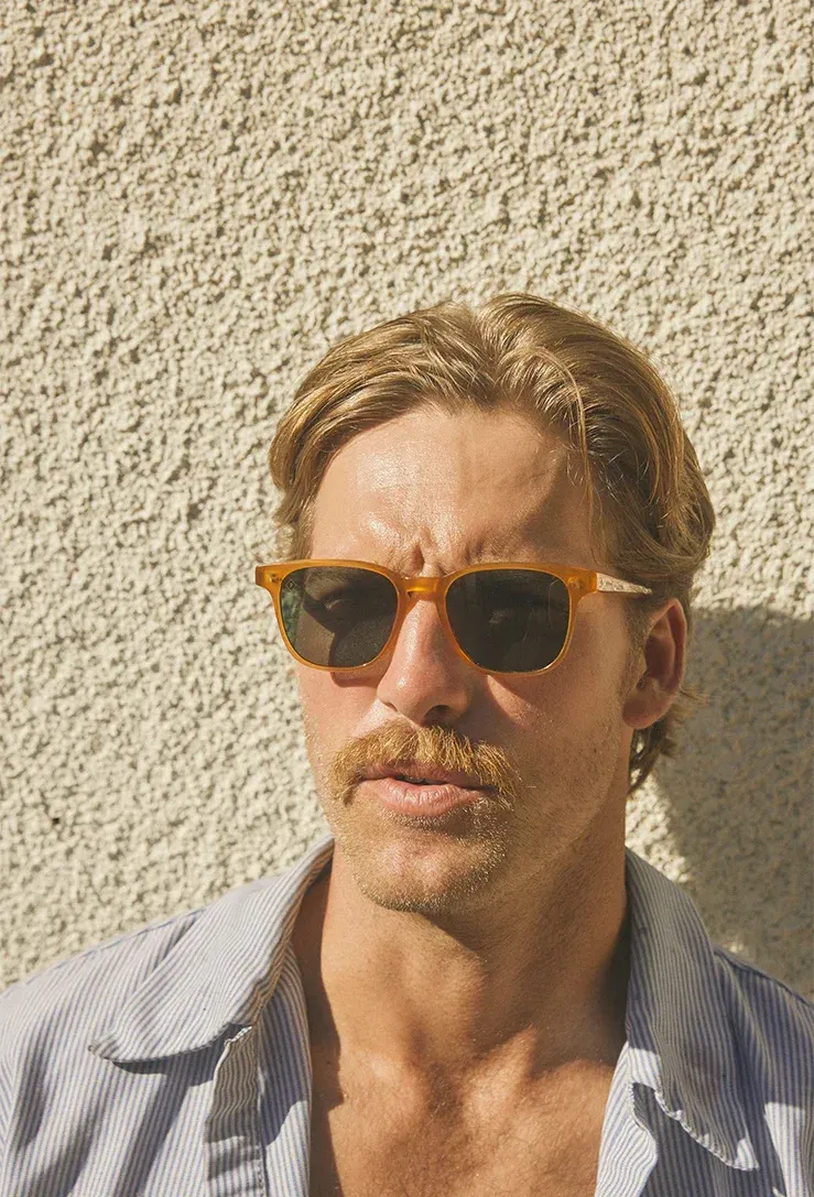 Raen optics alvez by anthem branding